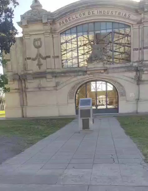 Entrada al Pabellón de Industrias de la Sociedad Rural de Rafaela