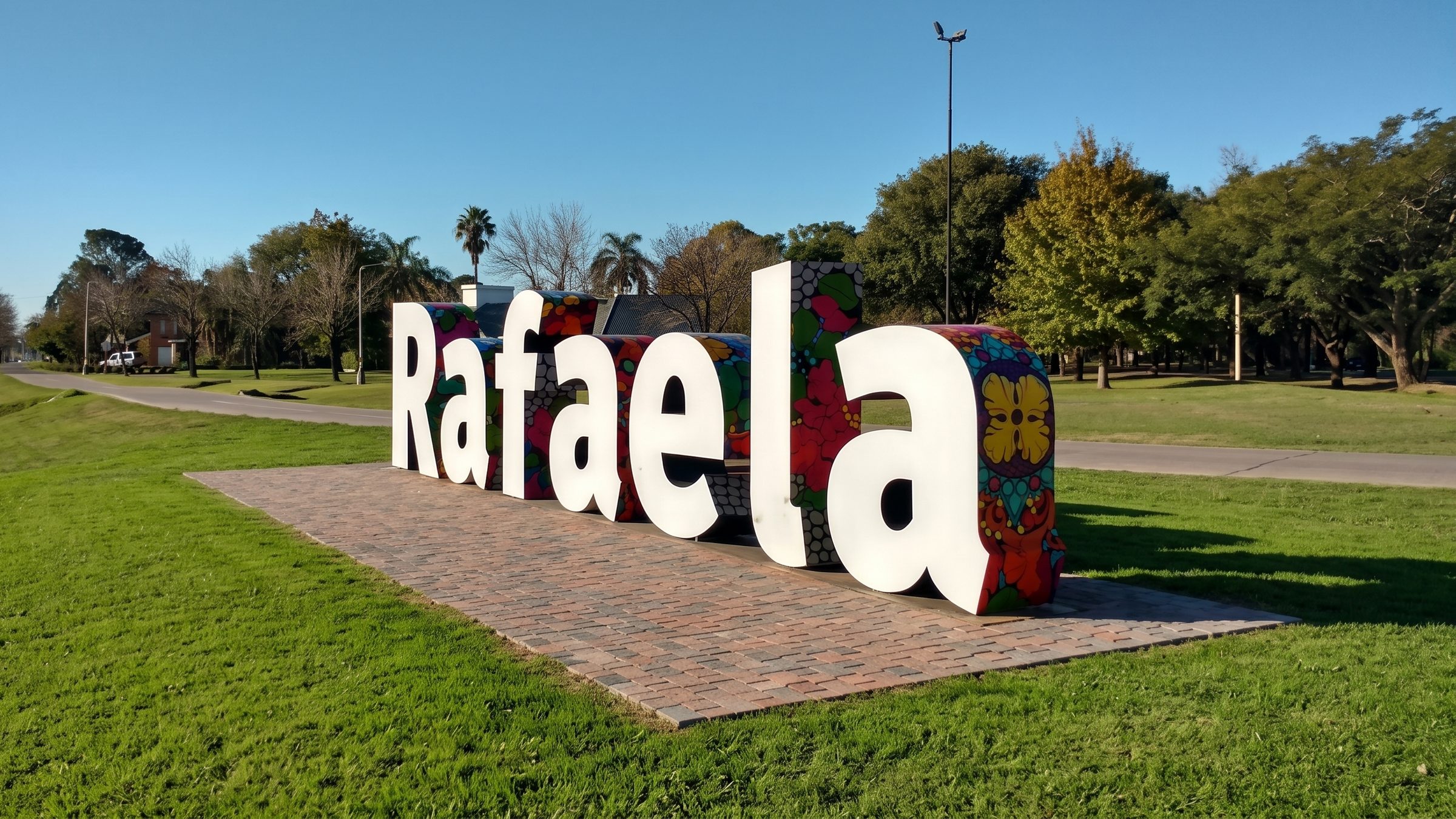 Cartel de Rafaela en el acceso a la ciudad
